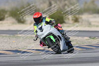 media/Jan-15-2026-Racers Edge (Thu) [[dfebeb70ab]]/3-B Group/Session 4 (Turn 5)/